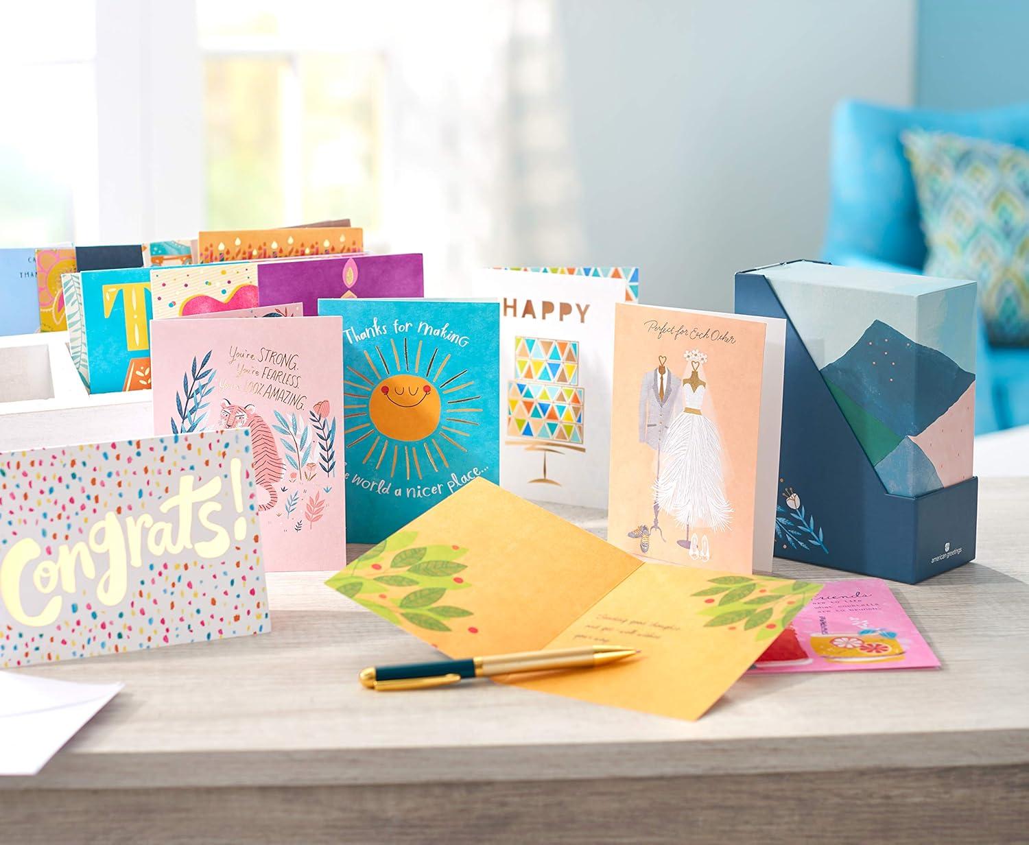 imageUK Greetings Lot de 40 cartes de vux toutes occasions pour luielleami Motifs joyeux avec bote souvenirAssortiment de cartes pour toutes les occasions